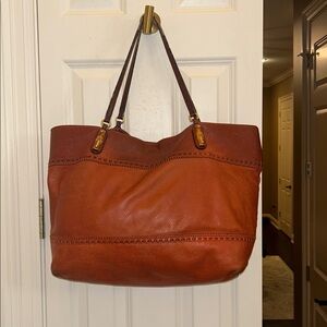 Elegant Gucci Leather Tote Bag